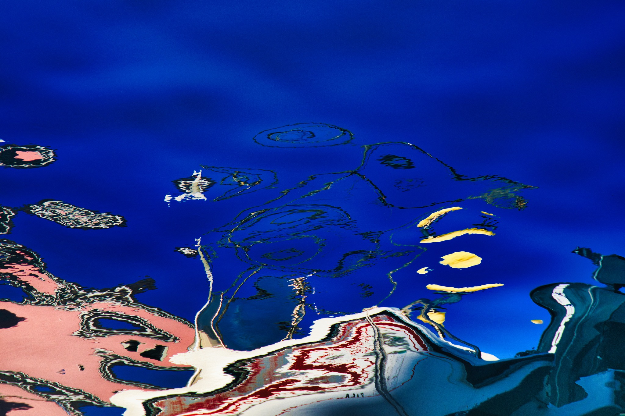 29) ASTRATTISTMI DACQUA NONA CLASS GF LE FORNACI FEDERICO MILANI
Sulla superficie dellacqua i riflessi danno vita ad un immaginario possibile che sfugge i limiti soggettivi della fantasia personale cos come su un foglio di carta da disegno Fabriano gio