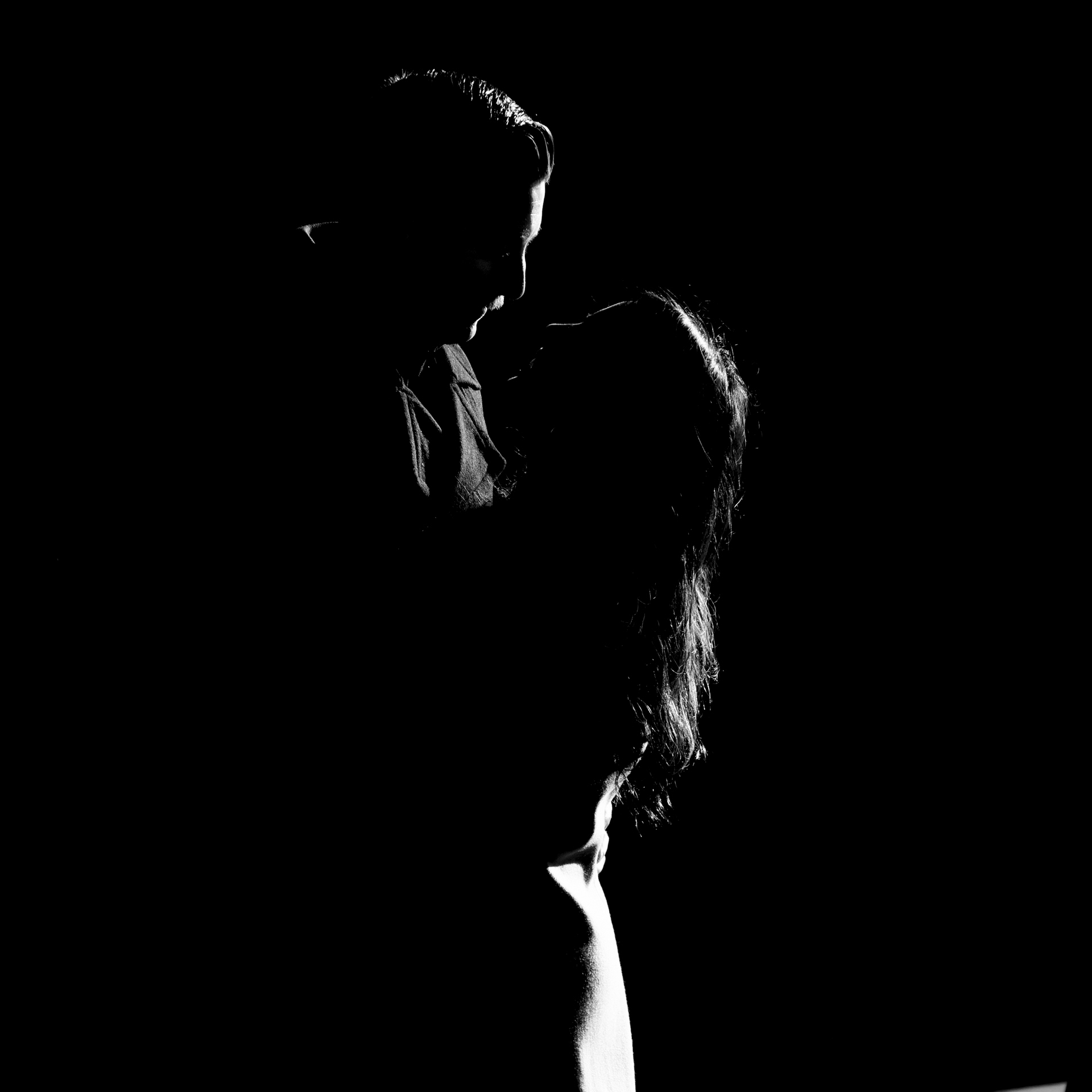 Foto n 1 OTTAVA CLASS -
IDEAVISIVA ANTONELLO FANTACCINI
AMORE. Il titolo porta in s il magnifico nome del sentimento pi importante, dirompente quando si incontra, fortunati ad incontrare quello vero che  scevro da condizionamenti altri, sostenuto so