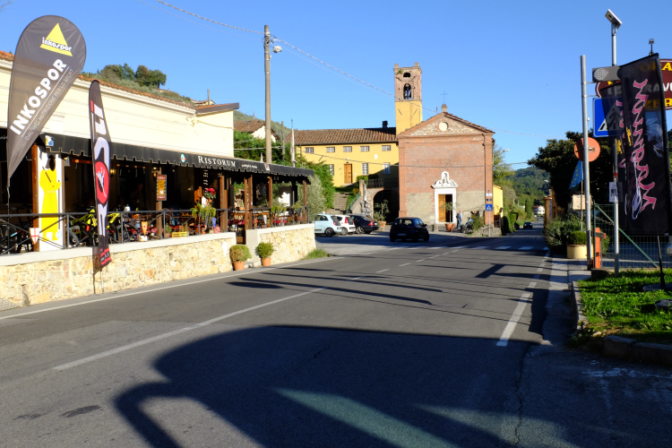 Da Pietrasanta a Monte Magno per la via Francigena Montemagno