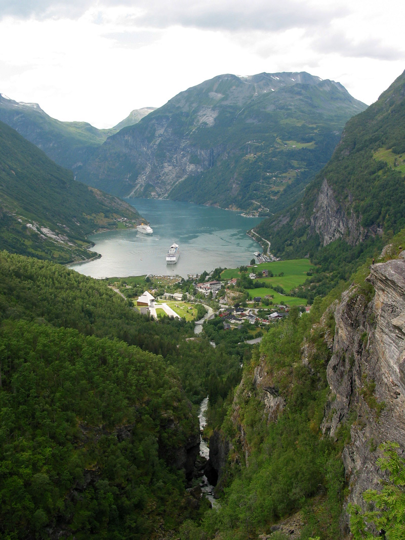  Norvegia -Fiordi Geiranger 